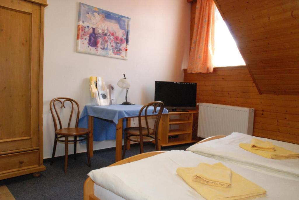 Hotel U Ruze Slavonice Quarto foto